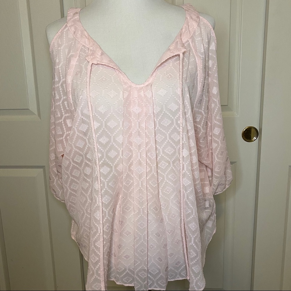 By & By Juniors Pink Cold Shoulder Blouse XL